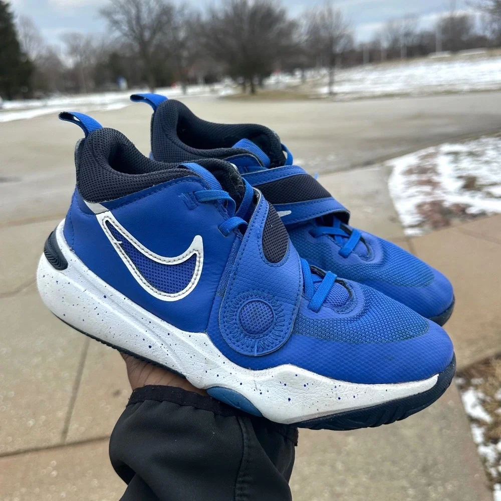 Nike Team Hustle D 11 Big Kids Athletic Shoes Size 5Y Hyper Royal/White Obsidian